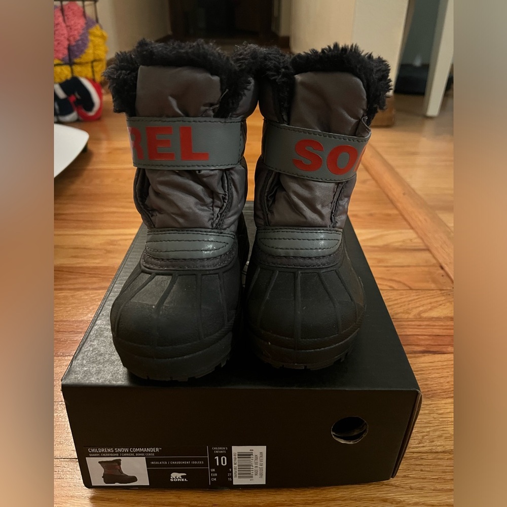 Sorel Children’s snow commander gently used